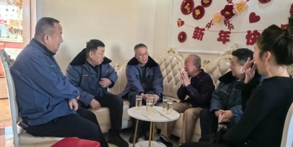 情暖新春 心系職工——鋼興公司領(lǐng)導(dǎo)春節(jié)前夕入戶走訪慰問(wèn)困難職工